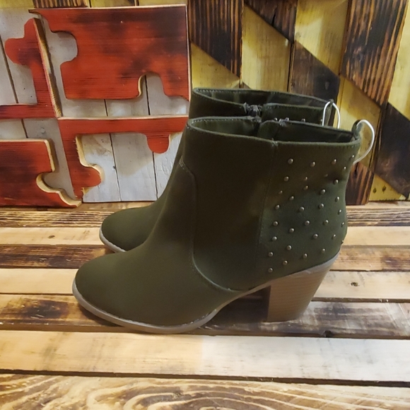 Old Navy Booties Size 10 - Picture 5 of 8